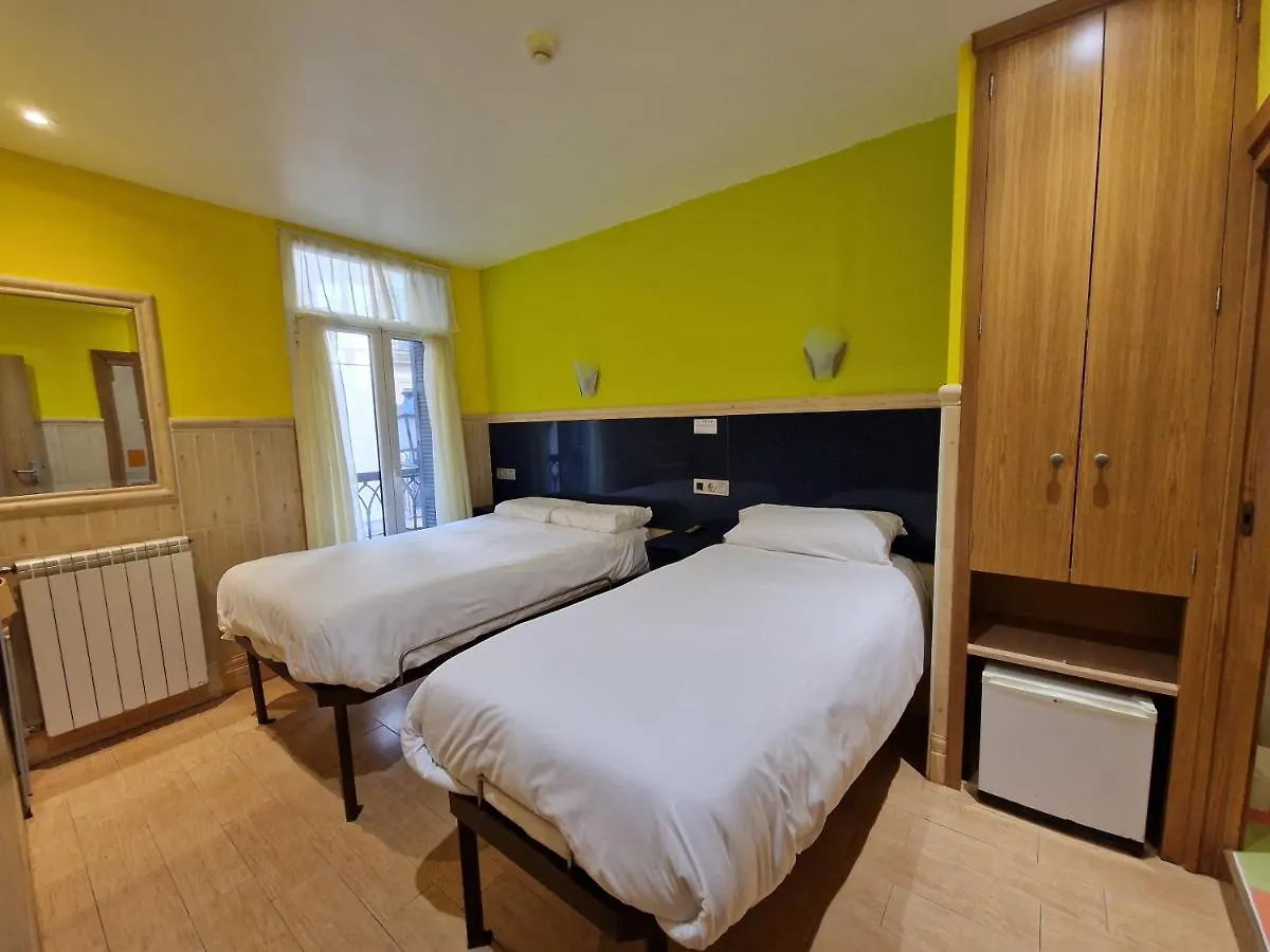 Gasthuis Pension Izar Bat Guesthouse San Sebastian